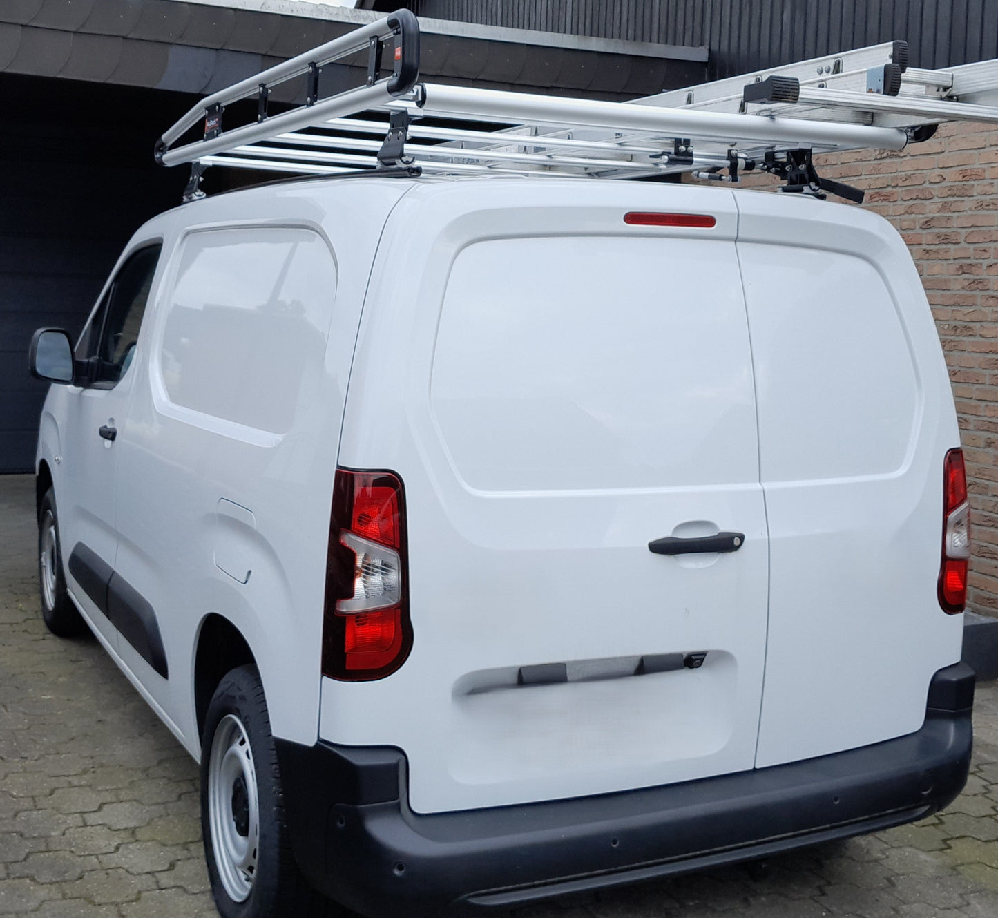 AluRack Dachträger Opel Combo E